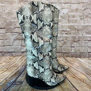 Schutz Women's Snake Print Knee High Block Heel Riding Heeled Boots Size 8.5 B